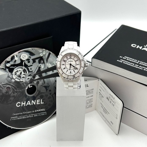 Chanel 香奈兒J12 腕錶 /H0968白陶瓷精鋼/98新美品