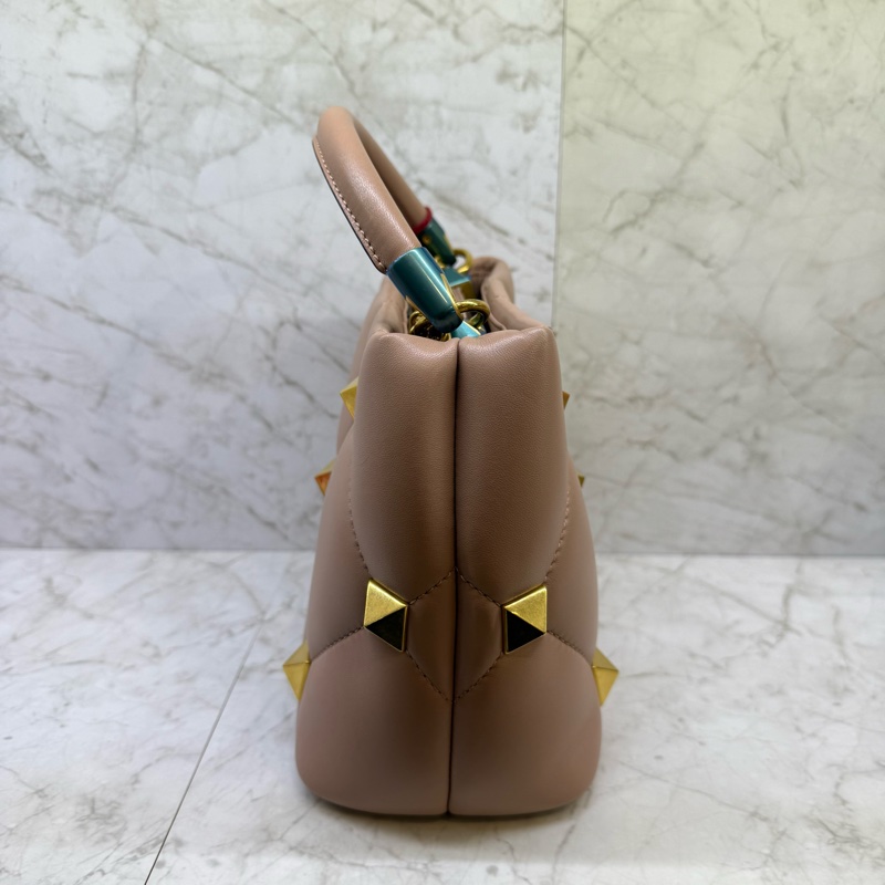 Valentino 奶茶色大鉚釘兩用包-3