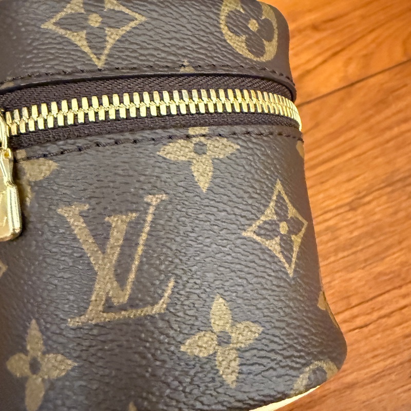 lv 化妝包 客訂-4
