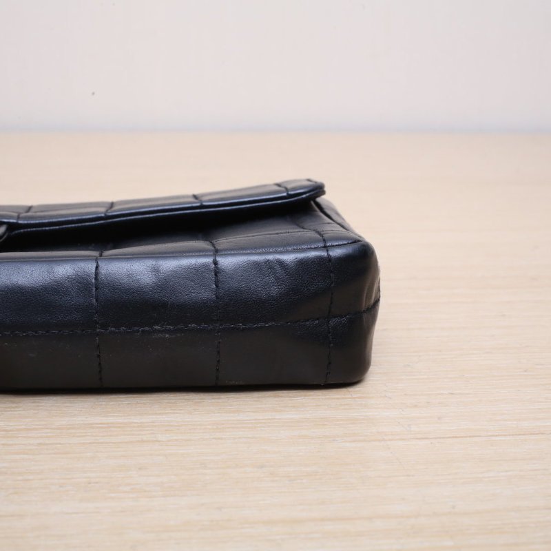 CHANEL 黑色羊皮6開金扣中古冰格法棍包單肩包肩背包-3