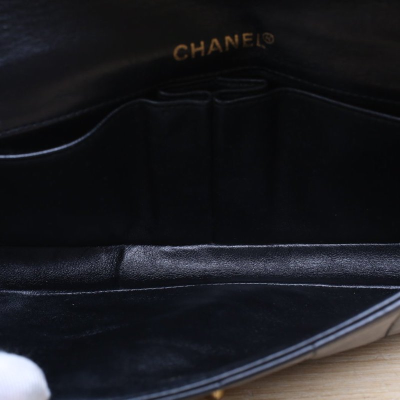 CHANEL 黑色羊皮6開金扣中古冰格法棍包單肩包肩背包-5