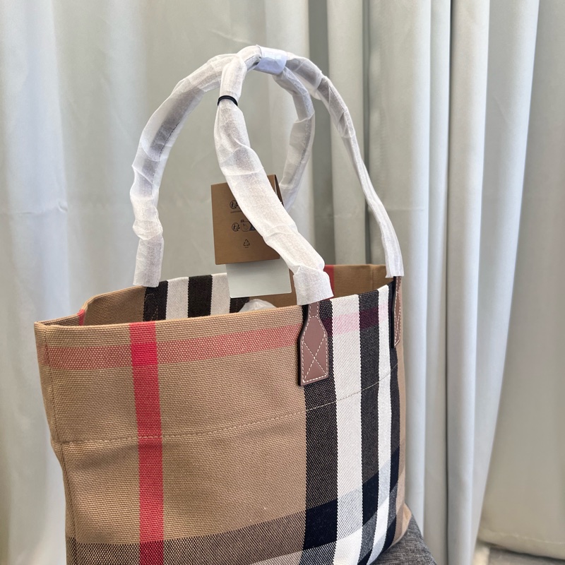 BURBERRY 格紋托特肩背包-8