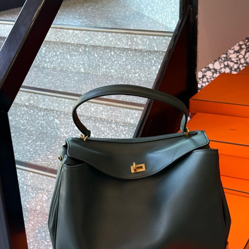 Balenciaga Rodeo medium 墨綠色-1