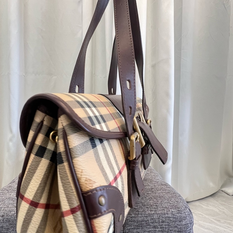 Burberry 經典法棍包-4
