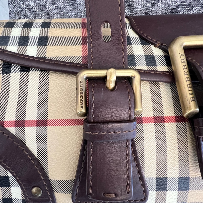 Burberry 經典法棍包-5