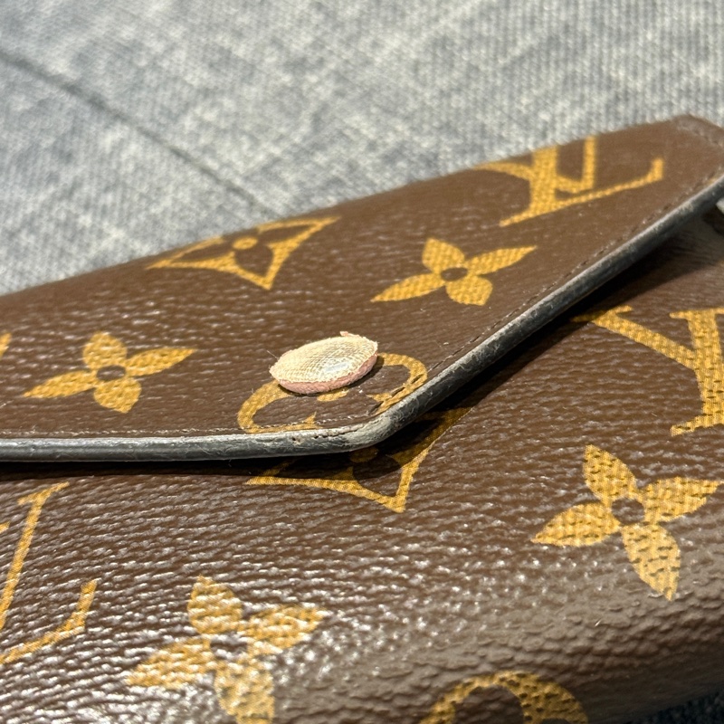 LV M62360 Victorine 粉色老花六卡三折短夾-15