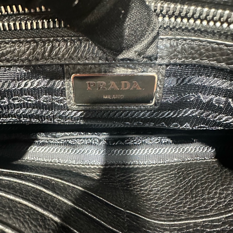 PRADA 普拉达 皮革 徽标 手拿包-9