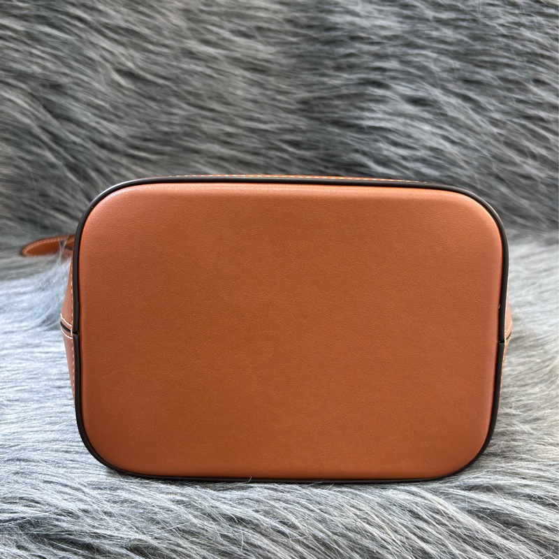 CELINE CUIR TRIOMPHE 113783 凱旋門 摩卡色 牛皮 CUIR TRIOMPHE小號水桶包 肩背包 斜背包 兩用包-8