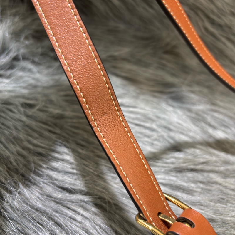 CELINE CUIR TRIOMPHE 113783 凱旋門 摩卡色 牛皮 CUIR TRIOMPHE小號水桶包 肩背包 斜背包 兩用包-20