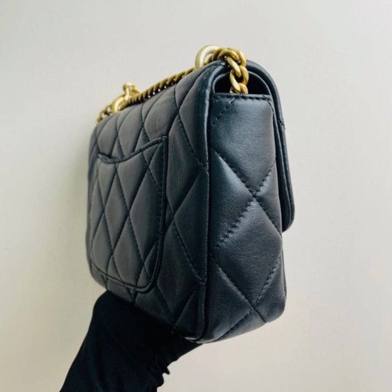 Chanel香奈儿22p新款珐琅扣方胖子大mini黑色复古金扣链条包芯片款-2