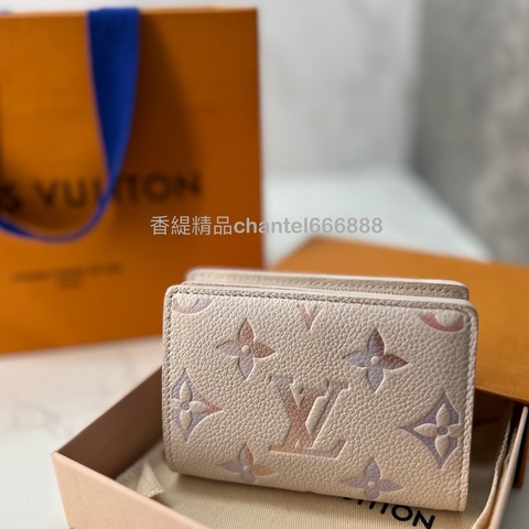 💗香緹國際精品💗 LV 粉彩短夾 全配