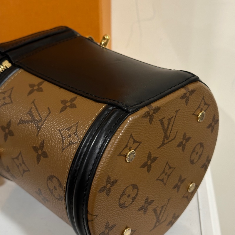 🈶購證 #99新閒置 #全網最低 Lv Cannes老花發財桶 芯片款-13
