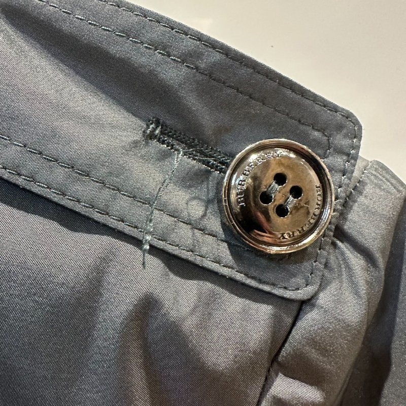 【美收精品】BURBERRY 灰色短版風衣 4-112【隔月月中將轉賣至日本 上架期限30天】-2