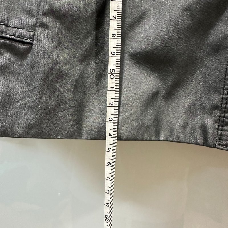 【美收精品】BURBERRY 灰色短版風衣 4-112【隔月月中將轉賣至日本 上架期限30天】-10