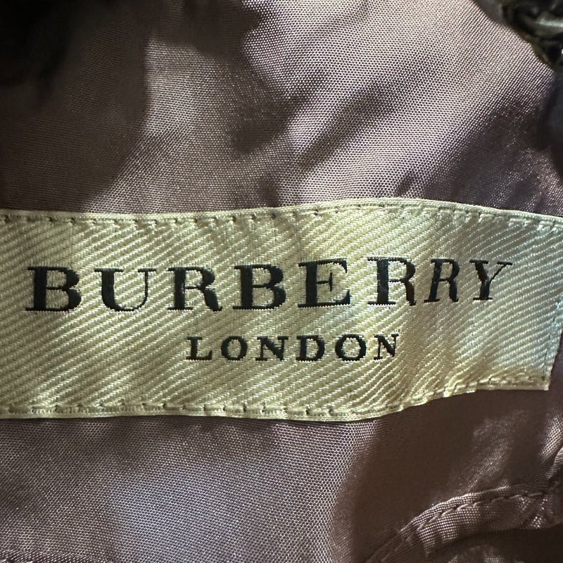 【美收精品】BURBERRY 粉色短版風衣 4-104【隔月月中將轉賣至日本 上架期限30天】-3