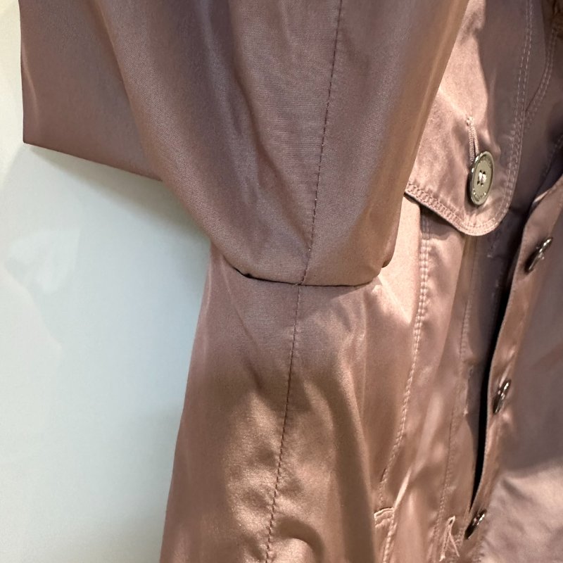 【美收精品】BURBERRY 粉色短版風衣 4-104【隔月月中將轉賣至日本 上架期限30天】-6