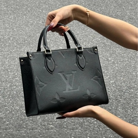 🈶購證 #近新閒置 #芯片款 #全網最低 Lv onthego小號全牛皮黑金托特包🈶可調可拆背帶