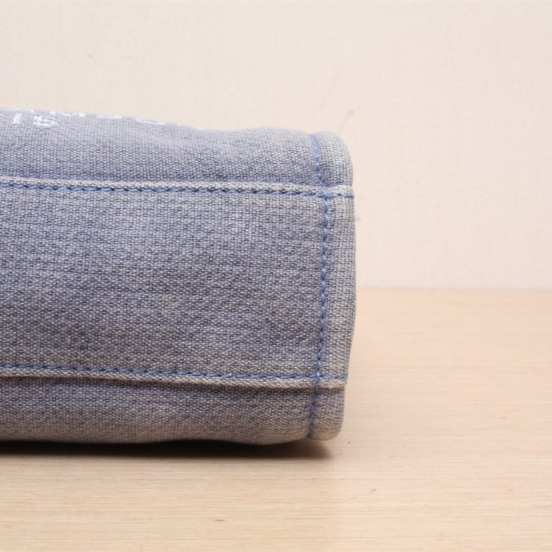 CHANEL 沙灘包購物包小號藍色帆布16開銀扣肩背包-3