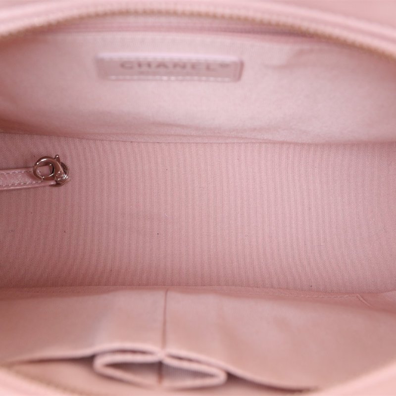 CHANEL GABRIELLE流浪中號28粉色牛皮27開金銀扣肩背包-5