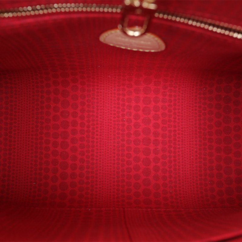 LOUIS VUITTON 彩色PVC晶片Onthego小號25二合一寬肩帶老花草間彌生聯名波點肩背包-5