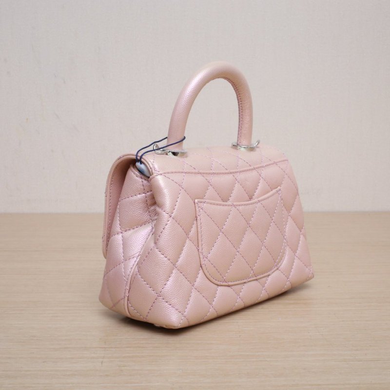 CHANEL CocoHandleMini19人魚姬色荔枝牛皮晶片開幻彩扣肩背包-1