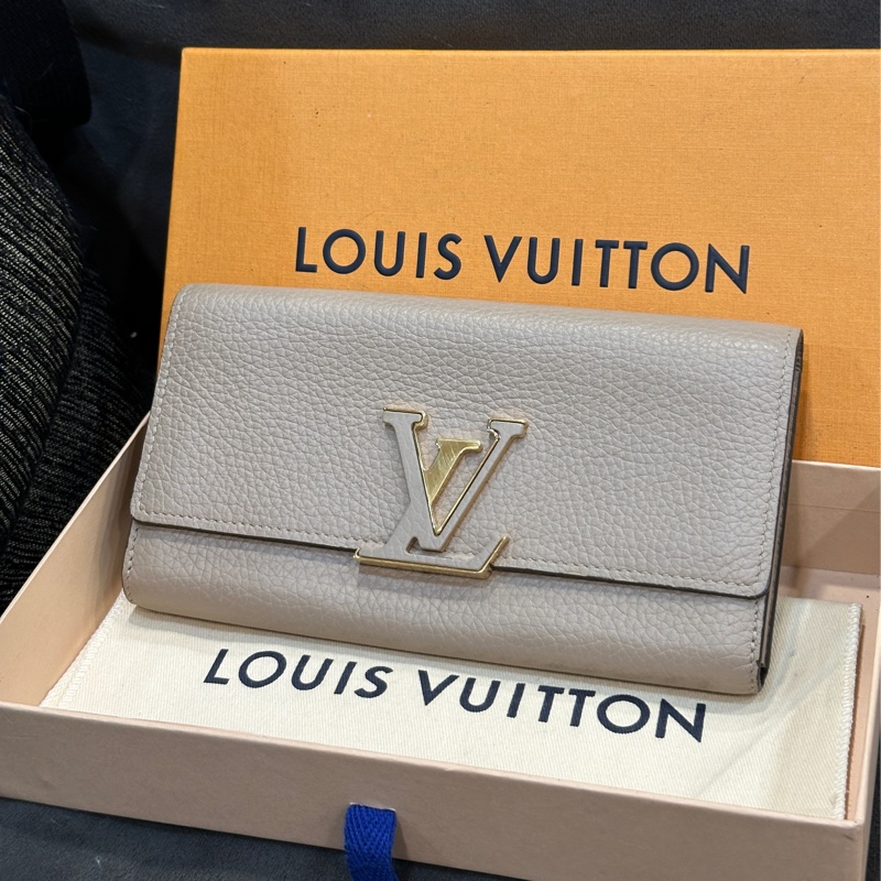 🈶購證 #全配🉑送禮 Lv全牛皮奶茶金扣長夾 芯片款-0