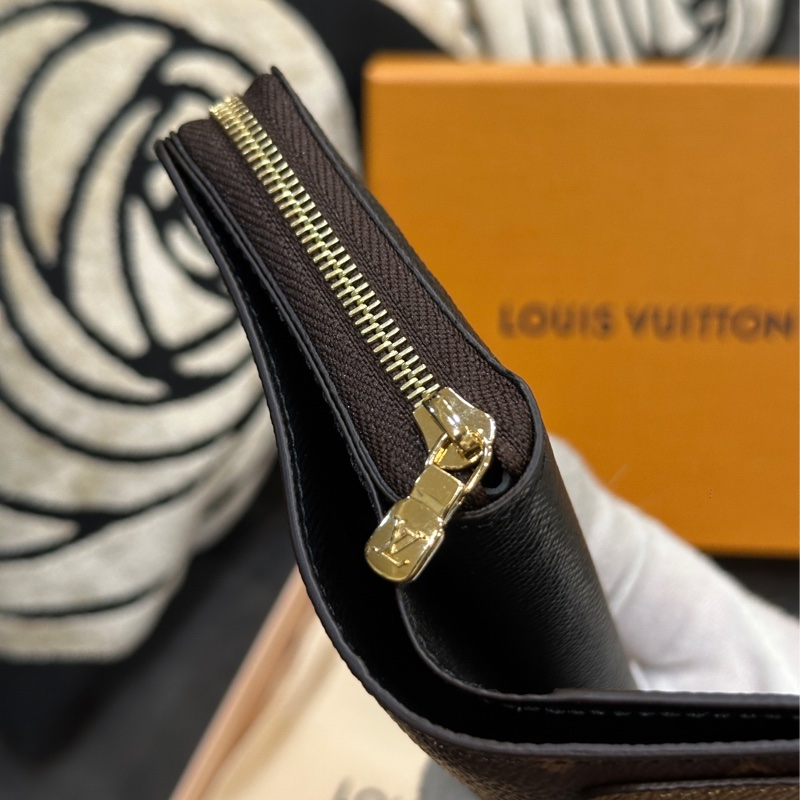 🈶購證 #全新全配 Lv拉鍊短夾🈶6️⃣卡片層 1️⃣鈔票層-4