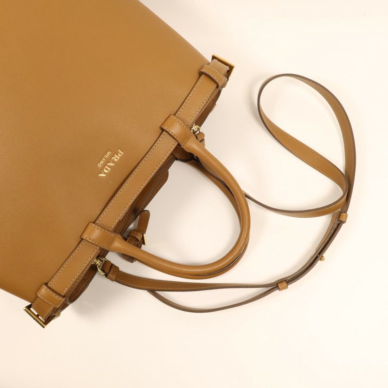 PRADA 牛皮皮革Buckle medium Bag金扣手挽肩背兩用袋-6