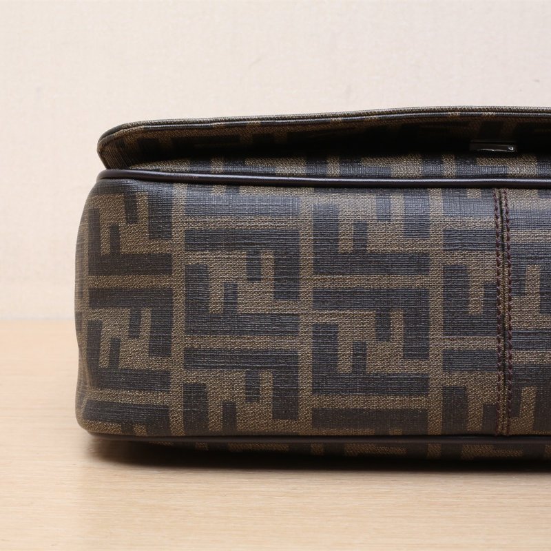 FENDI 老花PVCFF郵差包斜挎包肩背包-2