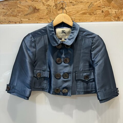 【美收精品】BURBERRY 藍色緞面短板外套 4-101【隔月月中將轉賣至日本 上架期限30天】