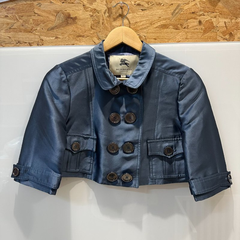 【美收精品】BURBERRY 藍色緞面短板外套 4-101【隔月月中將轉賣至日本 上架期限30天】-0