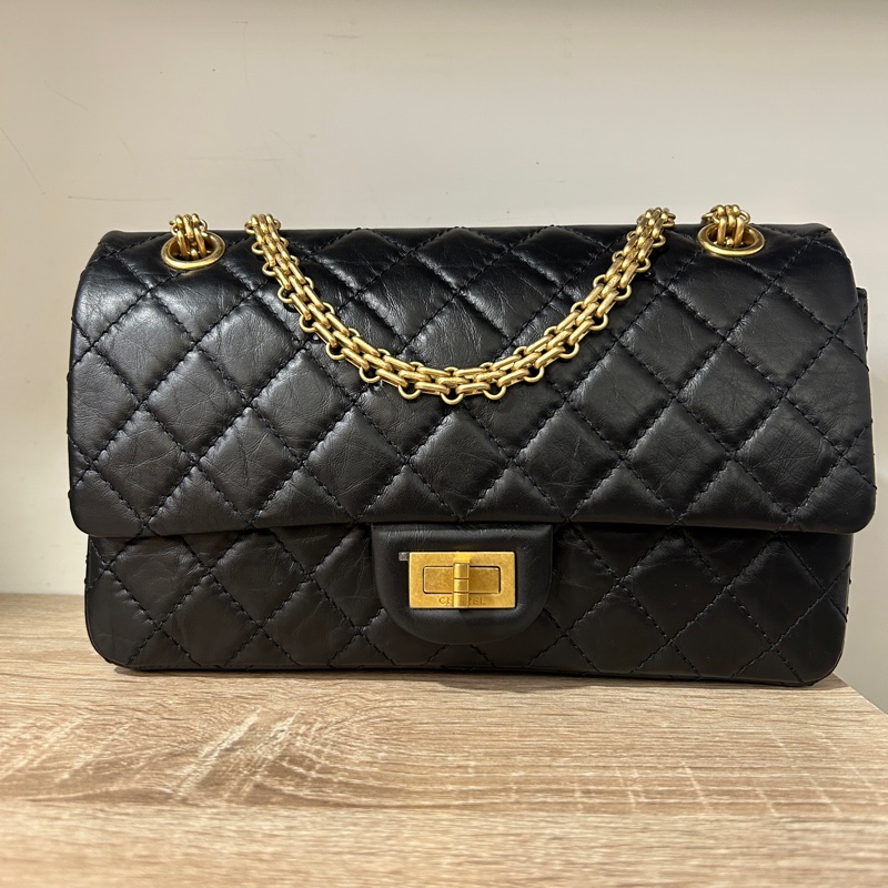Chanel 黑復古小牛皮2.55霧金釦肩斜背包-0