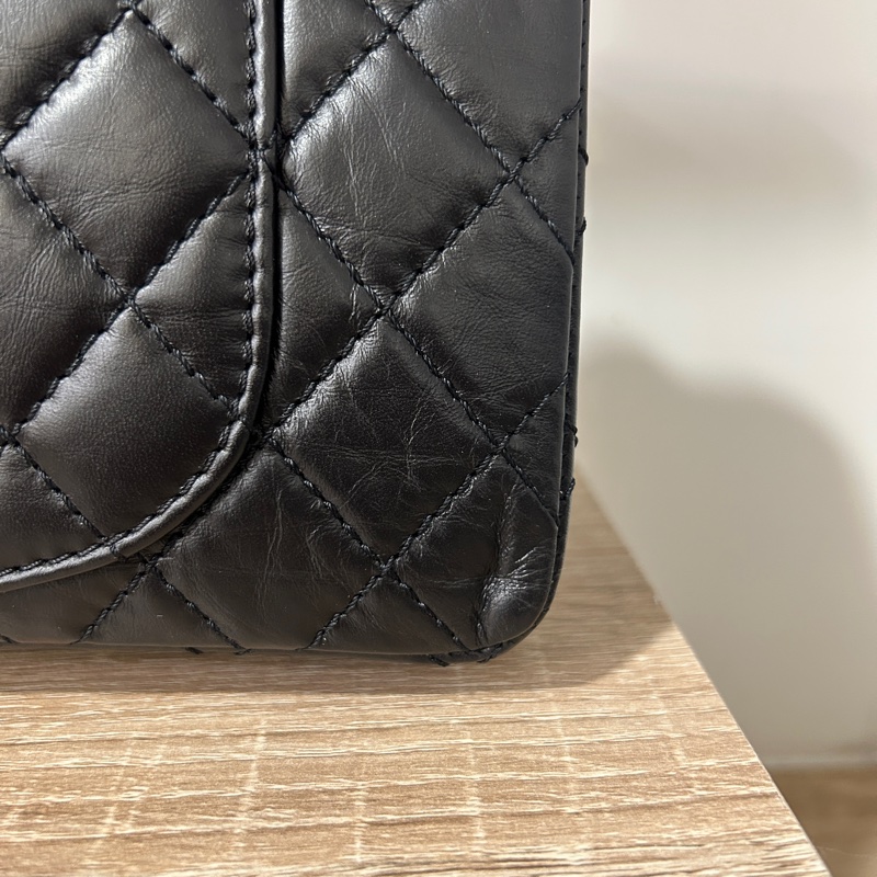 Chanel 黑復古小牛皮2.55霧金釦肩斜背包-9