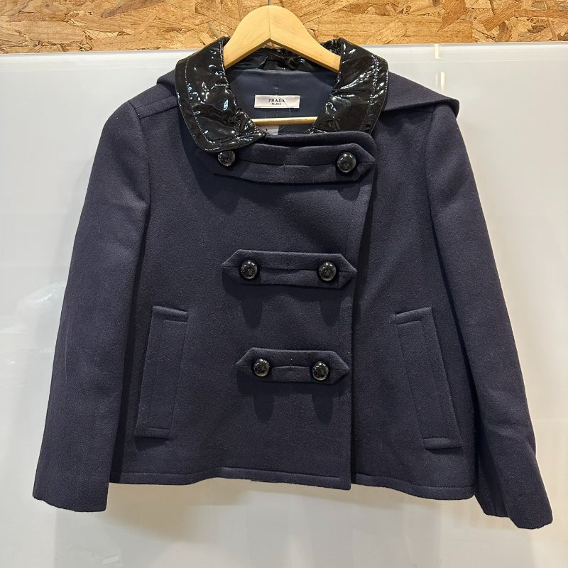 【美收精品】PRADA 黑色皮革拼接連帽外套 4-165【隔月月中將轉賣至日本 上架期限30天】-0