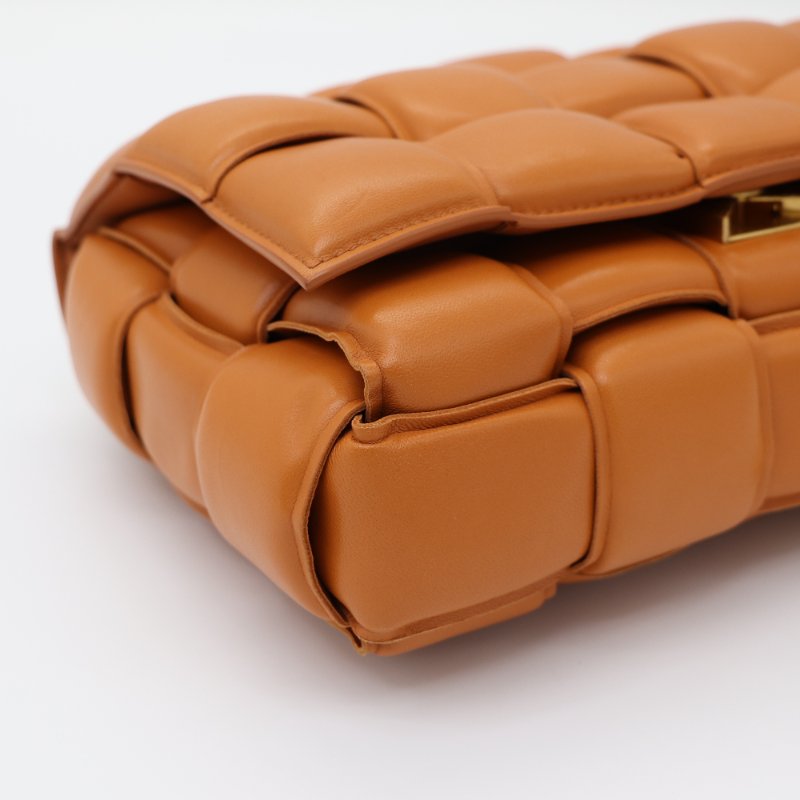 Bottega Veneta 寶緹嘉 Padded Cassette 復古橘 小羊皮編織 金屬鏈條 枕頭包 單肩包-7