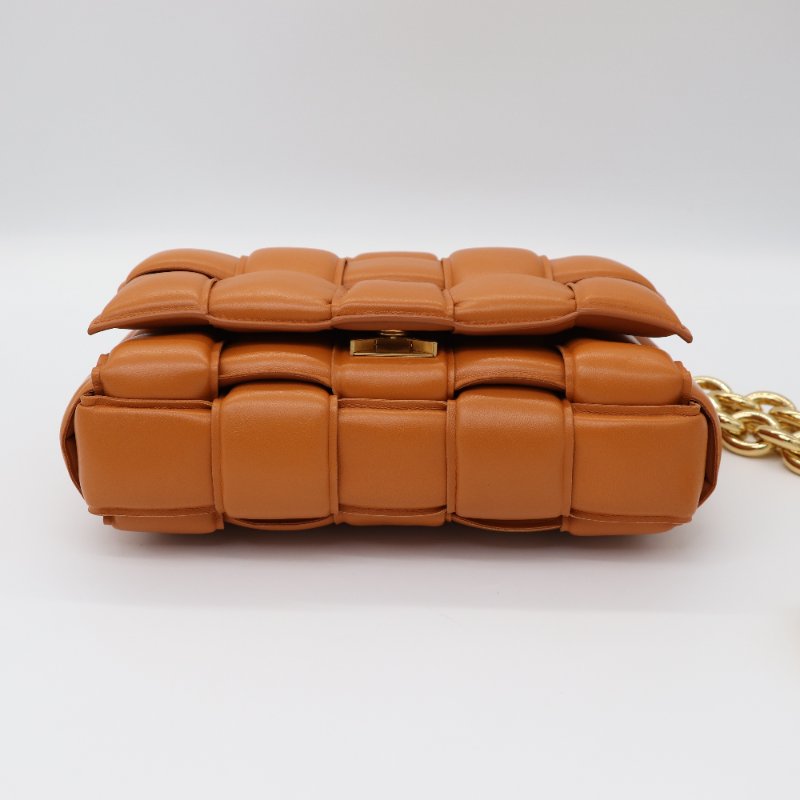 Bottega Veneta 寶緹嘉 Padded Cassette 復古橘 小羊皮編織 金屬鏈條 枕頭包 單肩包-8