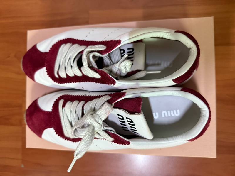 Miu Miu麂皮拚色仿舊德訓鞋38.5-2