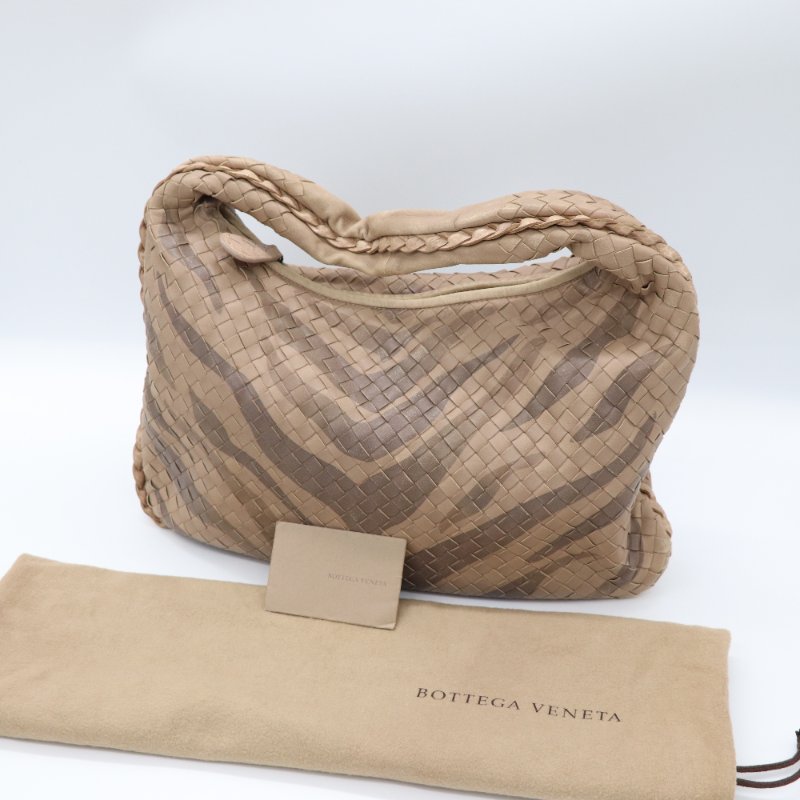 Bottega Veneta 寶緹嘉 拿鐵色 編織 牛皮 單肩包-0