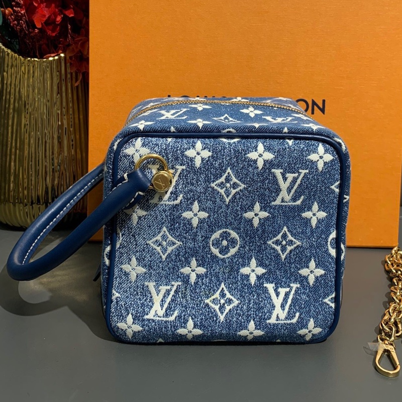 Lv 路易威登 牛仔骰子包芯片款-4