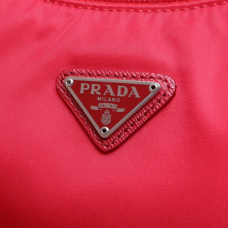 PRADA Hobo腋下包紅色尼龍銀扣肩背包-4