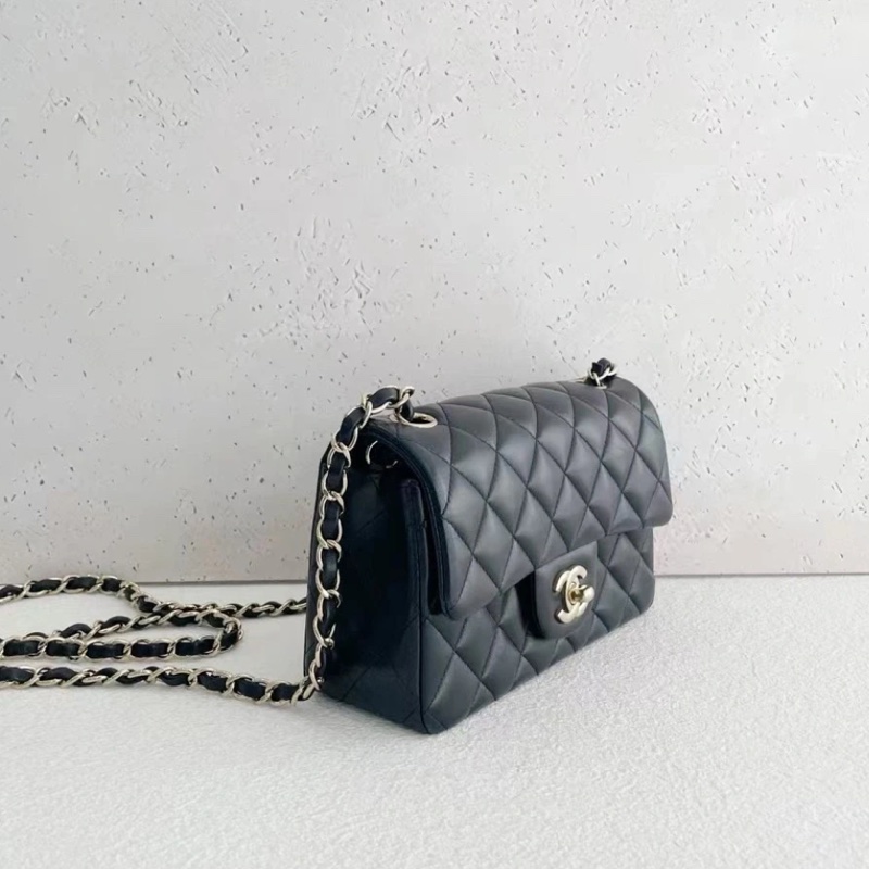 Chanel香奈兒大mini黑金羊皮鏈條包,鐳射31開-5