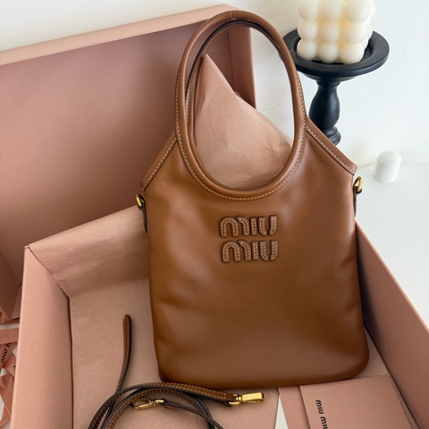 Miumiu ivy tote mini 棕色 hobo