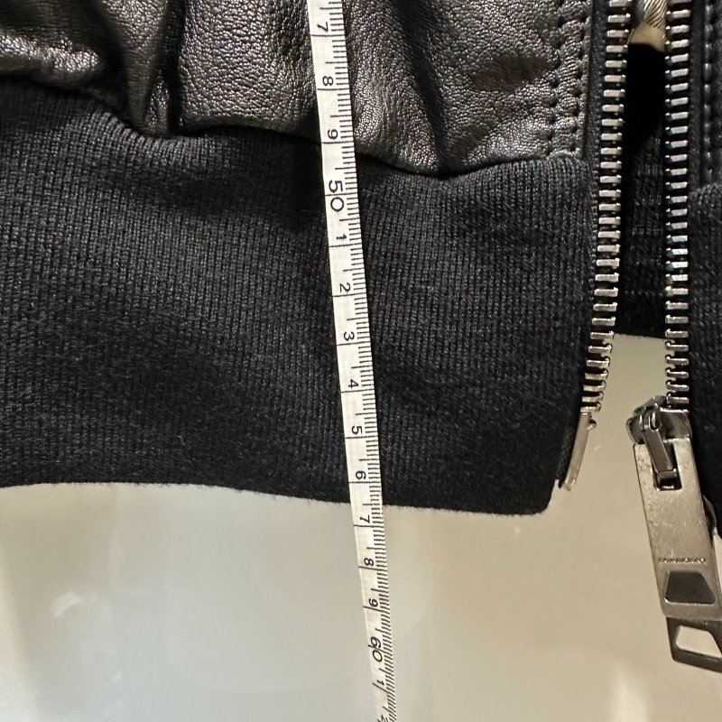 【美收精品】BURBERRY 黑色皮衣 4-150【隔月月中將轉賣至日本 上架期限30天】-11