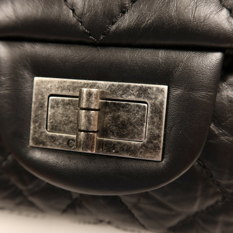CHANEL 牛皮皮革2.55銀扣鏈帶肩背袋-11