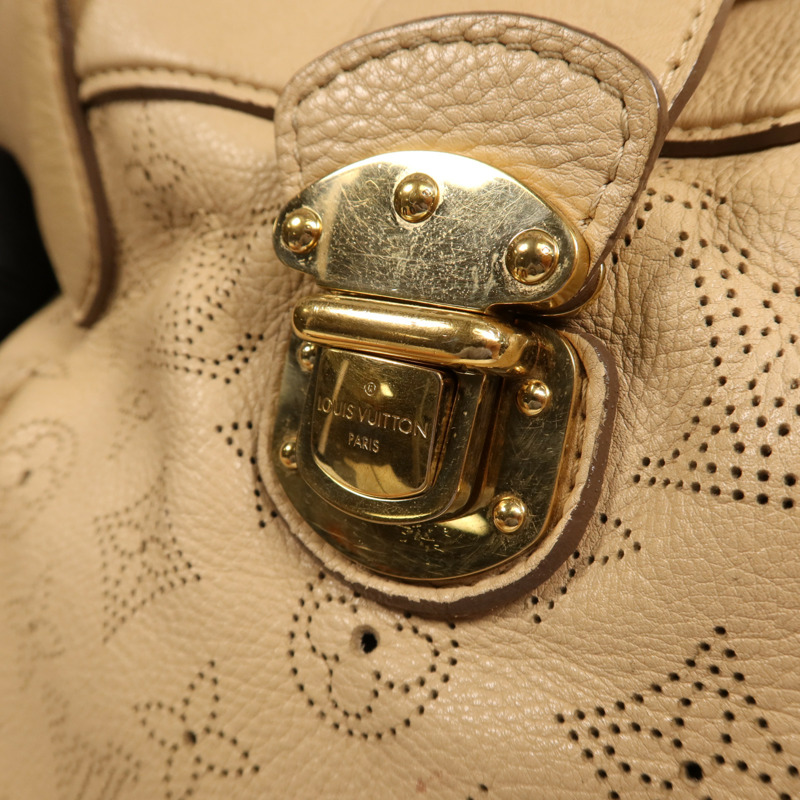 LOUIS VUITTON Mahina Seal PM金扣手挽袋-8
