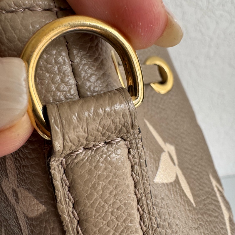 LV M46291斑鳩灰/米白nano水桶包-36