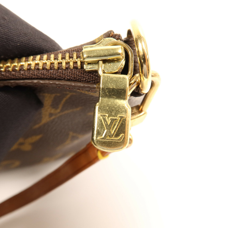 LOUIS VUITTON Monogram Pochette Accessoires金扣手挽袋棕色-15
