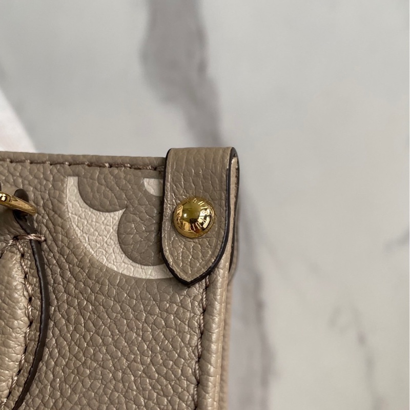 LV on the go bb 大象灰粉 99新❤️NFC晶片款-23
