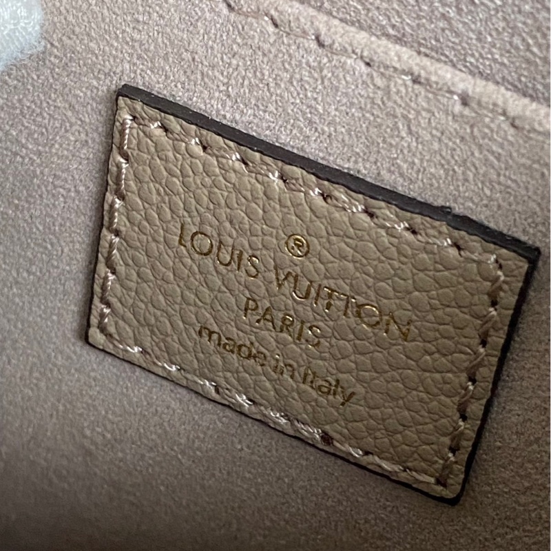 LV on the go bb 大象灰粉 99新❤️NFC晶片款-30