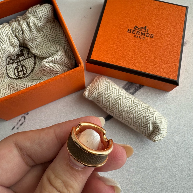 Hermes大象灰皮革玫瑰金雙H戒指💍-2